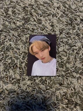 Stray Kids Lee Know Official NoEasy Photocard